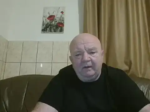 Snapshot of fullballs6 chatting on 02.07.25 fullballs6 online show from 02.07.25