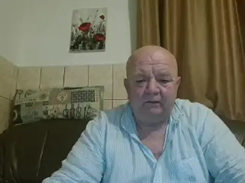 Snapshot of fullballs6 chatting on 02.11.25 fullballs6 online show from 02.11.25