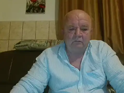 Snapshot of fullballs6 chatting on 02.24.25 fullballs6 online show from 02.24.25