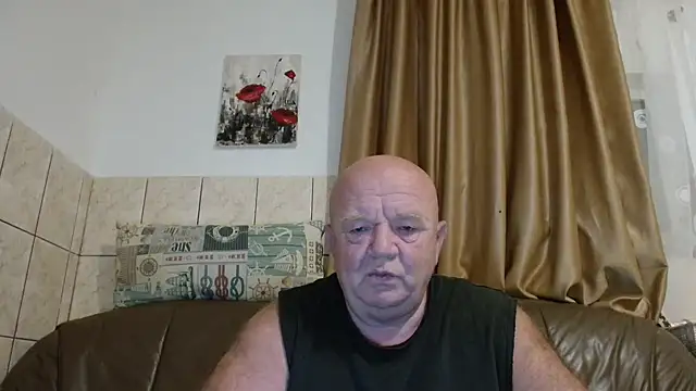 Snapshot of fullballs6 chatting on 09.29.25 fullballs6 online show from 09.29.25