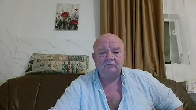 Snapshot of fullballs6 chatting on 01.06.26 fullballs6 online show from 01.06.26