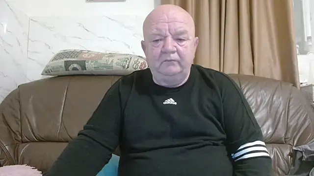 Snapshot of fullballs6 chatting on 01.17.26 fullballs6 online show from 01.17.26