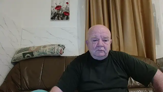 Snapshot of fullballs6 chatting on 02.22.26 fullballs6 online show from 02.22.26