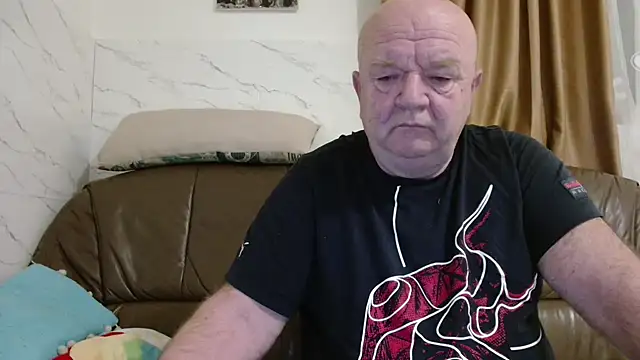 Snapshot of fullballs6 chatting on 03.02.26 fullballs6 online show from 03.02.26