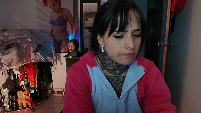 TinnaDawsom online show from 02.11.26