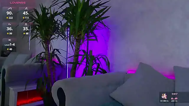 Snapshot of BambiAndAyline chatting on 01.09.25 BambiAndAyline online show from 01.09.25