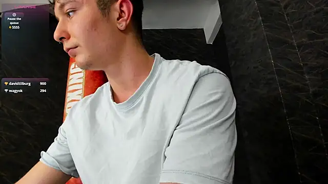 leonardsmith01 online show from 12.24.24