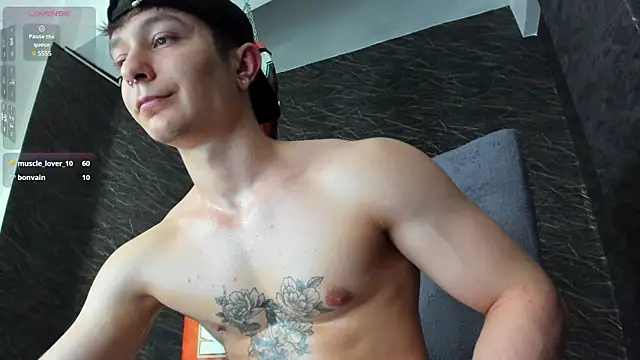 leonardsmith01 online show from 12.25.24