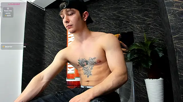 leonardsmith01 online show from 01.11.25