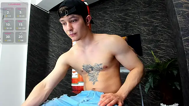 leonardsmith01 online show from 01.13.25