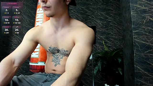 leonardsmith01 online show from 01.14.25