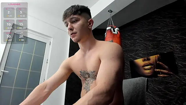 leonardsmith01 online show from 02.21.25