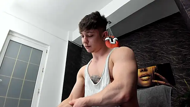 leonardsmith01 online show from 02.27.25