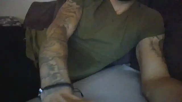 Snapshot of Kevoon991 chatting on 11.02.25 Kevoon991 online show from 11.02.25