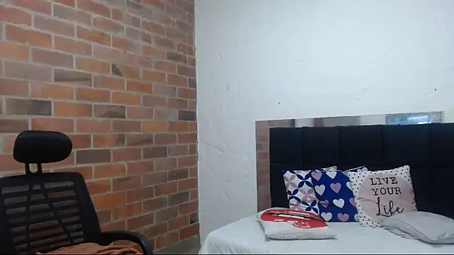 samantha  karolstone online show from 02.25.26