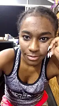 Snapshot of ChannelCox1 chatting on 09.24.25 ChannelCox1 online show from 09.24.25
