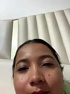 queen angelique online show from 01.17.26