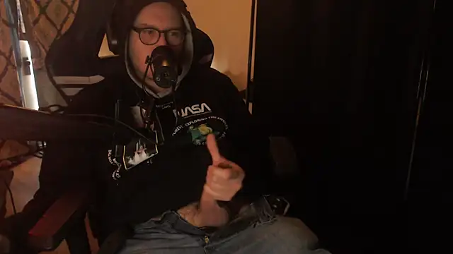 chicostick413 online show from 04.04.26