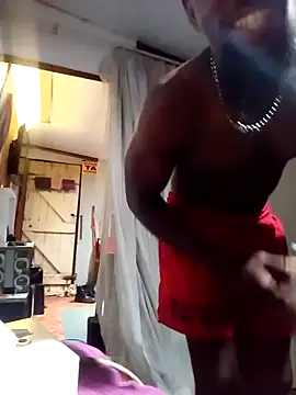 Snapshot of Chocolate_factory_man chatting on 12.05.24 Chocolate factory man online show from 12.05.24