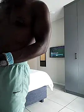 Snapshot of Chocolate_factory_man chatting on 02.01.25 Chocolate factory man online show from 02.01.25