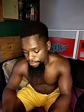 Snapshot of Chocolate_factory_man chatting on 03.18.25 Chocolate factory man online show from 03.18.25