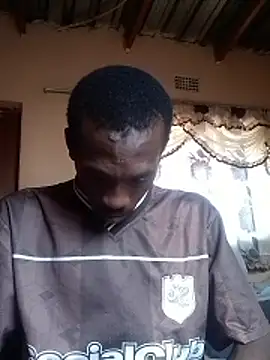 Snapshot of Eugenemtsiri chatting on 02.01.26 Eugenemtsiri online show from 02.01.26