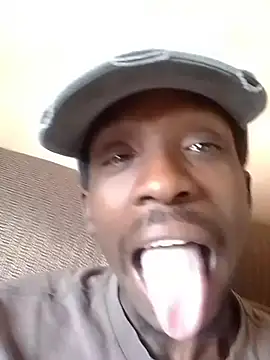 Snapshot of Eugenemtsiri chatting on 04.11.26 Eugenemtsiri online show from 04.11.26