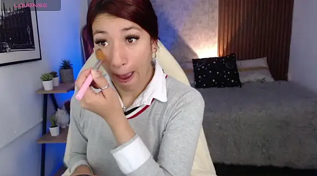 Snapshot of SofiaGomez420 chatting on 02.05.25 SofiaGomez420 online show from 02.05.25