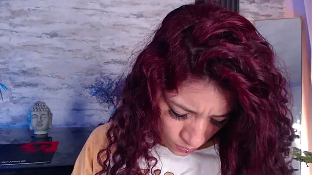 Snapshot of SofiaGomez420 chatting on 02.28.25 SofiaGomez420 online show from 02.28.25