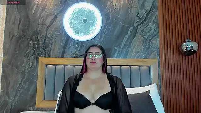 BellaPeers  online show from 10.21.25