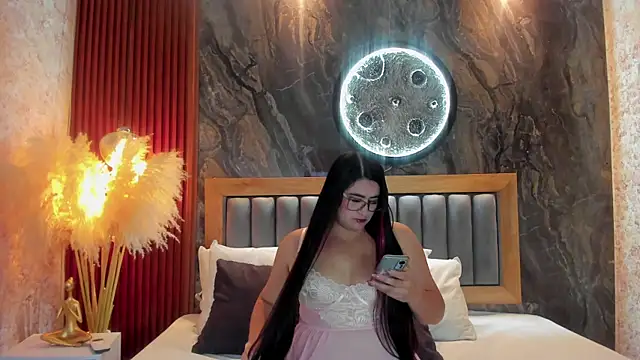 BellaPeers  online show from 11.20.25