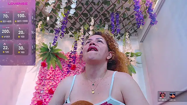 BLONDE SEXYHOT online show from 02.10.26