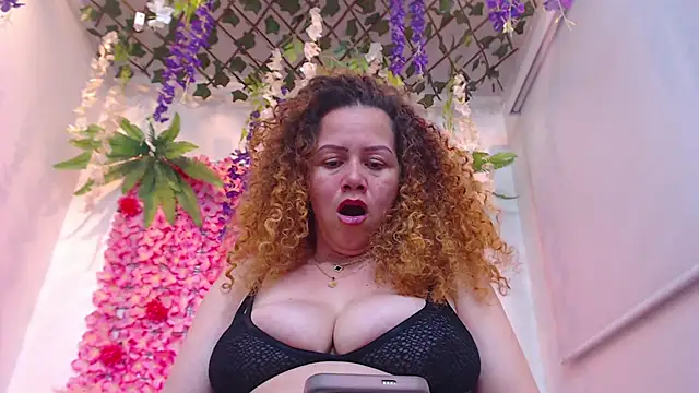 BLONDE SEXYHOT online show from 02.13.26