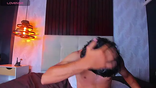 Austin Cardieff online show from 03.03.25