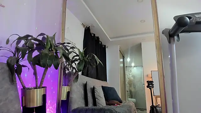 aaroncolombia online show from 04.08.26