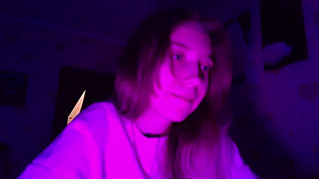 qwolll online show from 03.14.25