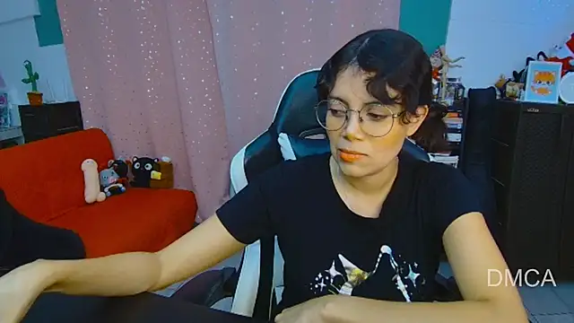 Snapshot of Drea_Foox chatting on 01.09.26 Drea Foox online show from 01.09.26