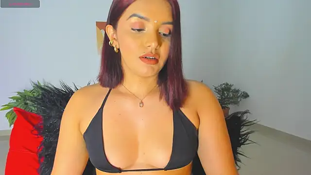 Melanyprada online show from 09.14.25