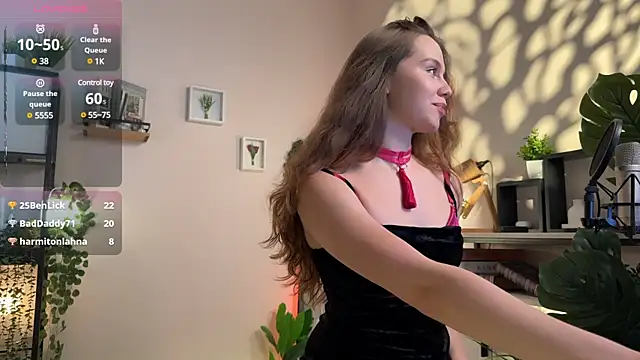 Julie Rhodes online show from 02.02.25