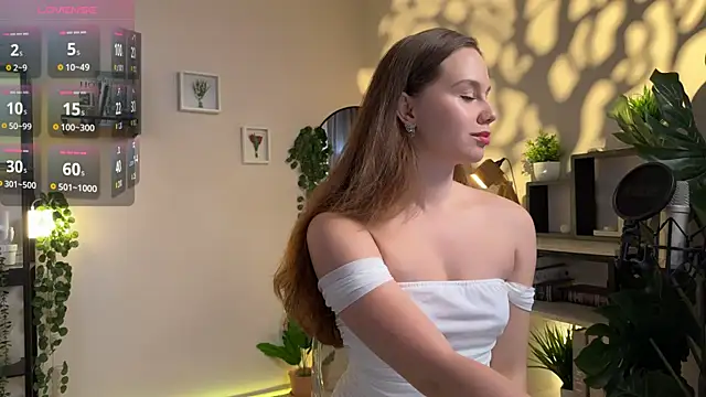 Julie Rhodes online show from 11.04.25