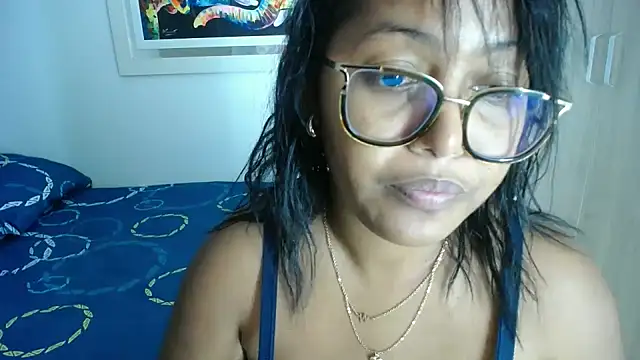 Snapshot of miajoseph_ chatting on 01.20.25 miajoseph online show from 01.20.25