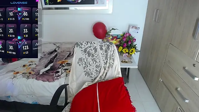 Snapshot of miajoseph_ chatting on 02.13.25 miajoseph online show from 02.13.25