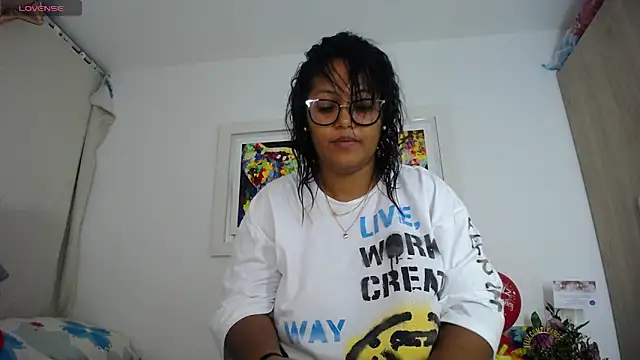 Snapshot of miajoseph_ chatting on 02.17.25 miajoseph online show from 02.17.25