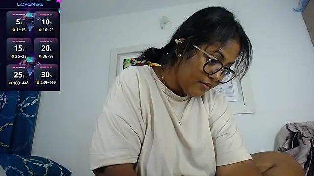 Snapshot of miajoseph_ chatting on 03.21.25 miajoseph online show from 03.21.25