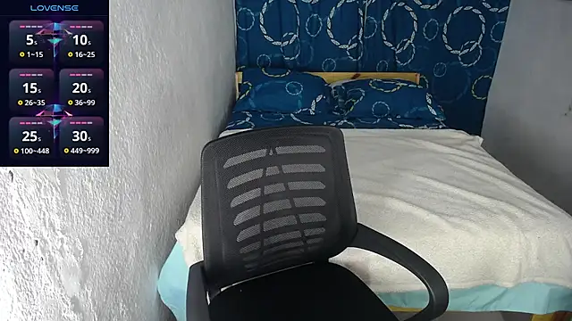 Snapshot of miajoseph_ chatting on 04.28.26 miajoseph online show from 04.28.26