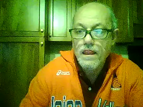 Snapshot of gianbragallini chatting on 12.28.24 gianbragallini online show from 12.28.24
