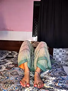 Snapshot of Shivani_Mumbai85 chatting on 09.13.25 Shivani Mumbai85 online show from 09.13.25