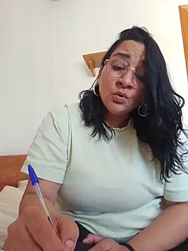 Snapshot of paulinaDiaz1 chatting on 05.20.26 paulinaDiaz1 online show from 05.20.26