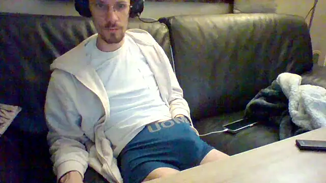 Snapshot of passif520 chatting on 02.06.25 passif520 online show from 02.06.25