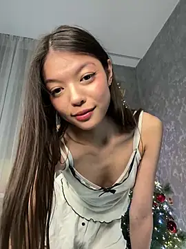 Snapshot of DesiredHoney chatting on 01.05.25 DesiredHoney online show from 01.05.25